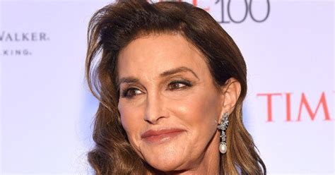 Caitlyn Jenner to pose nude with gold medal for Sports Illustrated ...